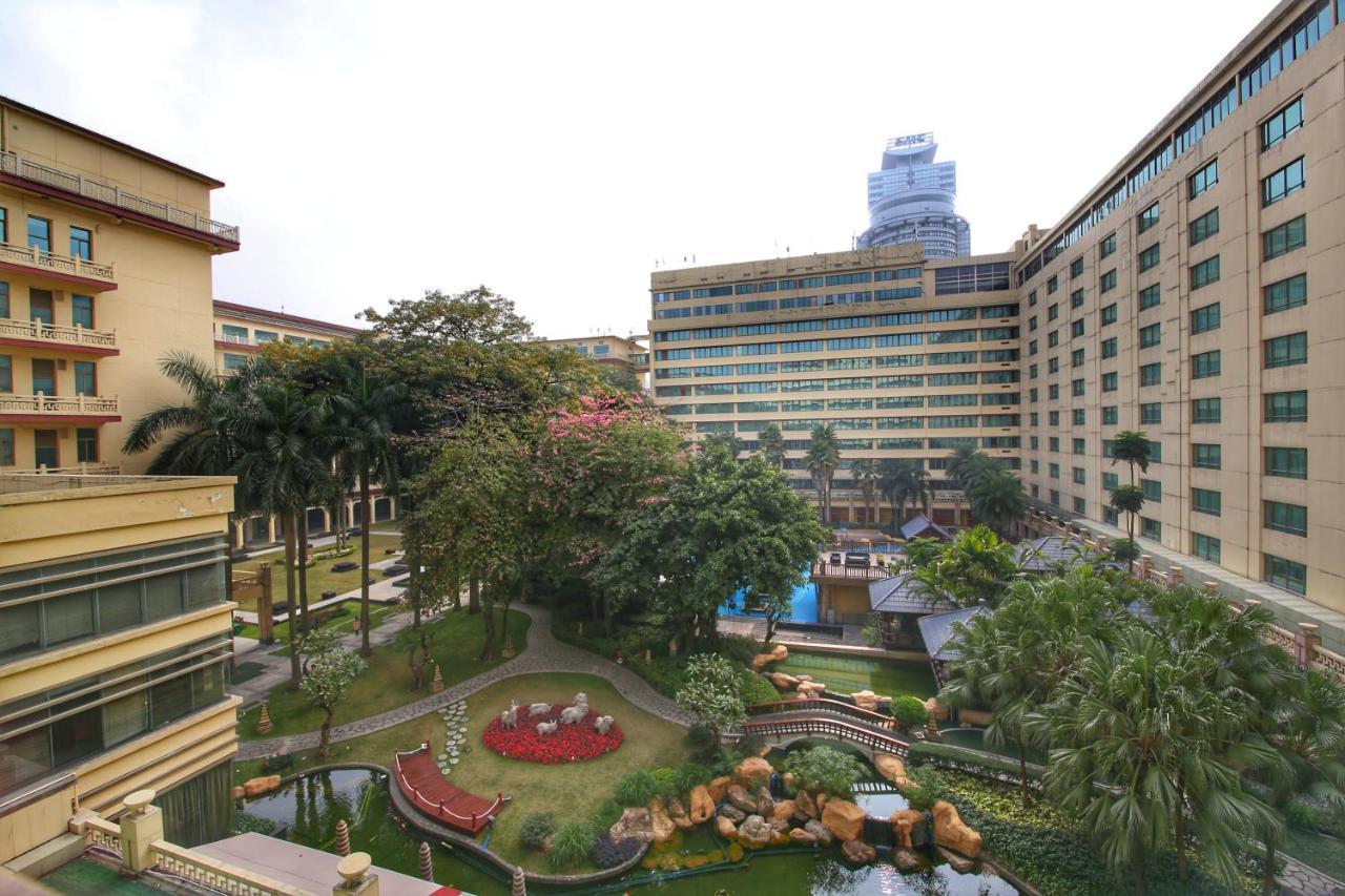 Dong Fang Hotel Guangzhou Exterior photo